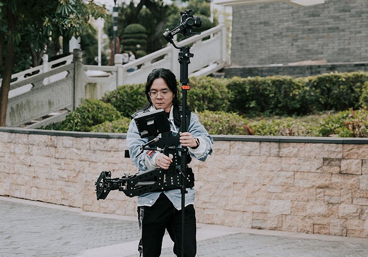 B Gimbal Stabilizer Steadicam System To Relieve Up And Down Shake